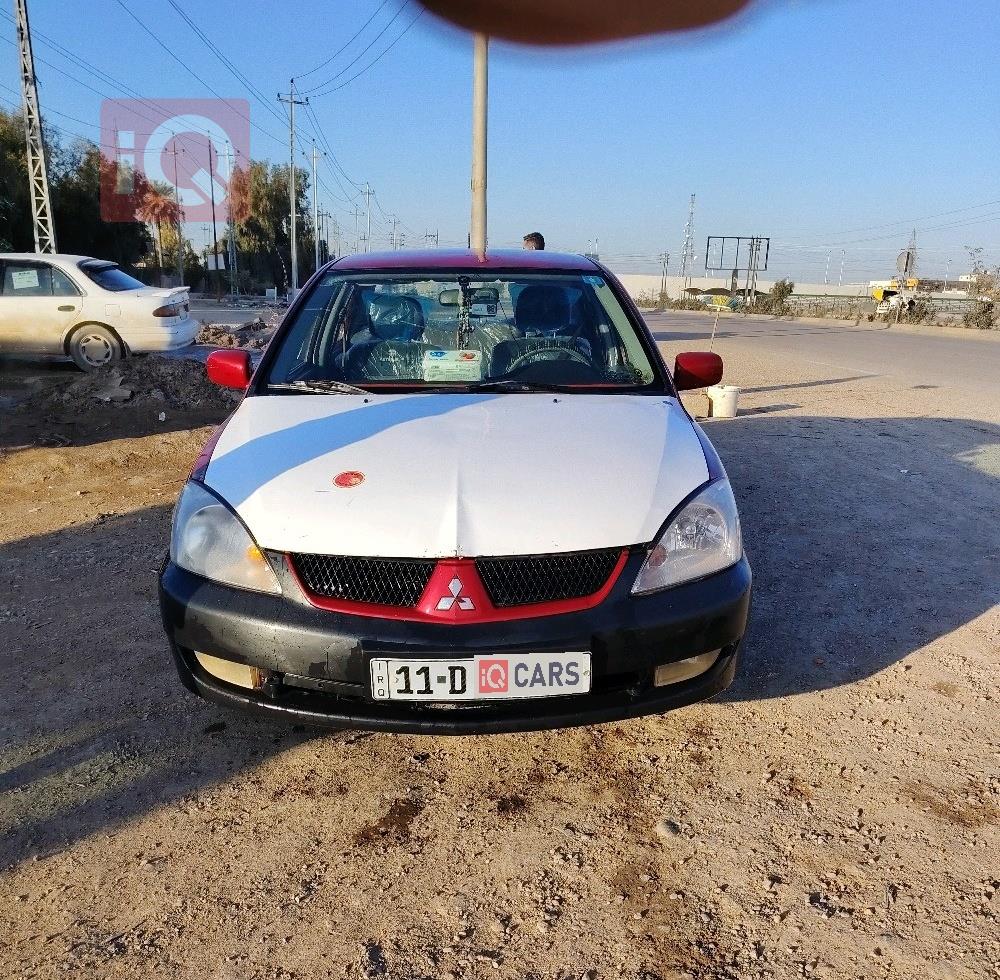 ميتسوبيشي لانسر